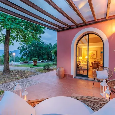 Spacious 6 Bedroom With Pool 비엔티나