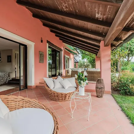 Spacious 6 Bedroom With Pool Villa