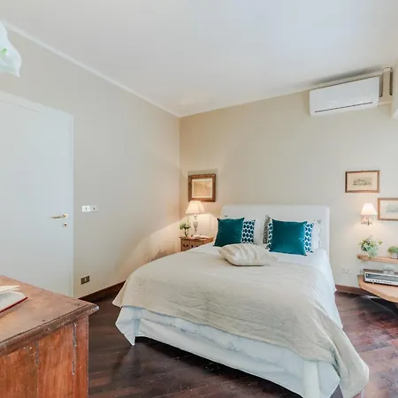 빌라 Spacious 6 Bedroom With Pool *