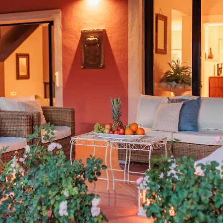 Villa Spacious 6 Bedroom With Pool Bientina