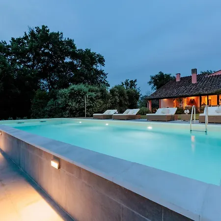 Villa In Tuscany With Private Pool And Charm Bientina