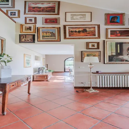 Spacious 6 Bedroom With Pool * 비엔티나