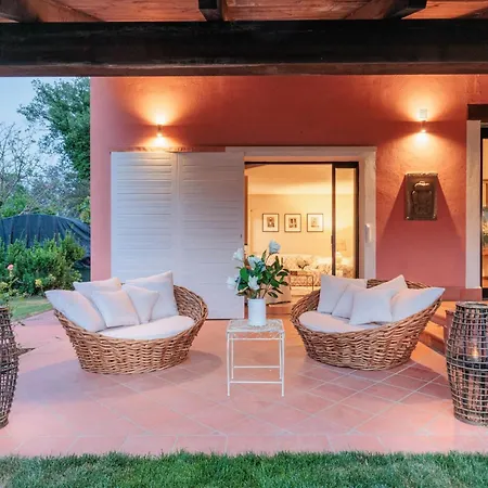 Spacious 6 Bedroom With Pool Villa