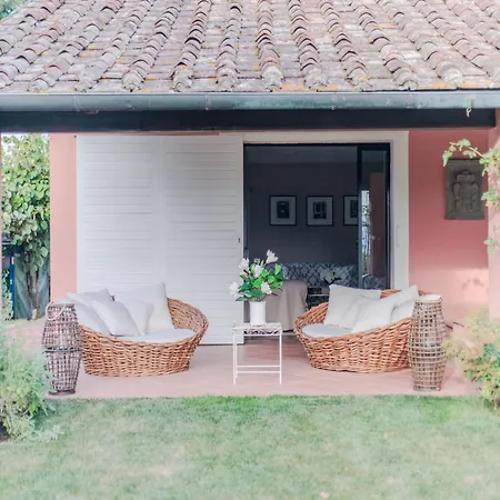 Spacious 6 Bedroom With Pool Villa