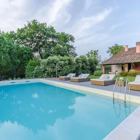 빌라 Spacious 6 Bedroom With Pool 비엔티나