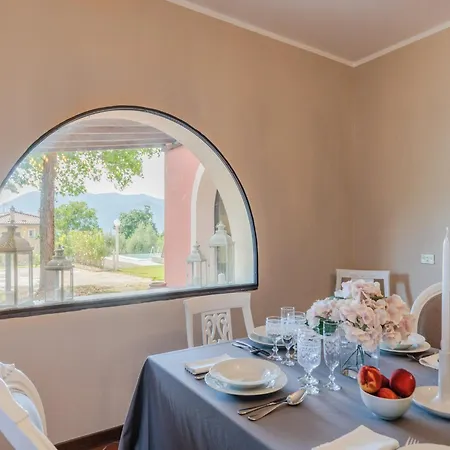 빌라 Spacious 6 Bedroom With Pool 비엔티나