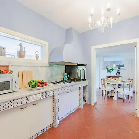 빌라 Spacious 6 Bedroom With Pool 비엔티나