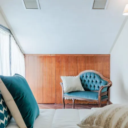 Spacious 6 Bedroom With Pool 빌라 *