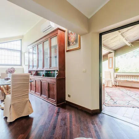 Spacious 6 Bedroom With Pool 빌라 비엔티나