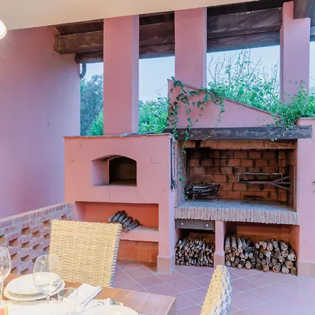 Villa Spacious 6 Bedroom With Pool Bientina